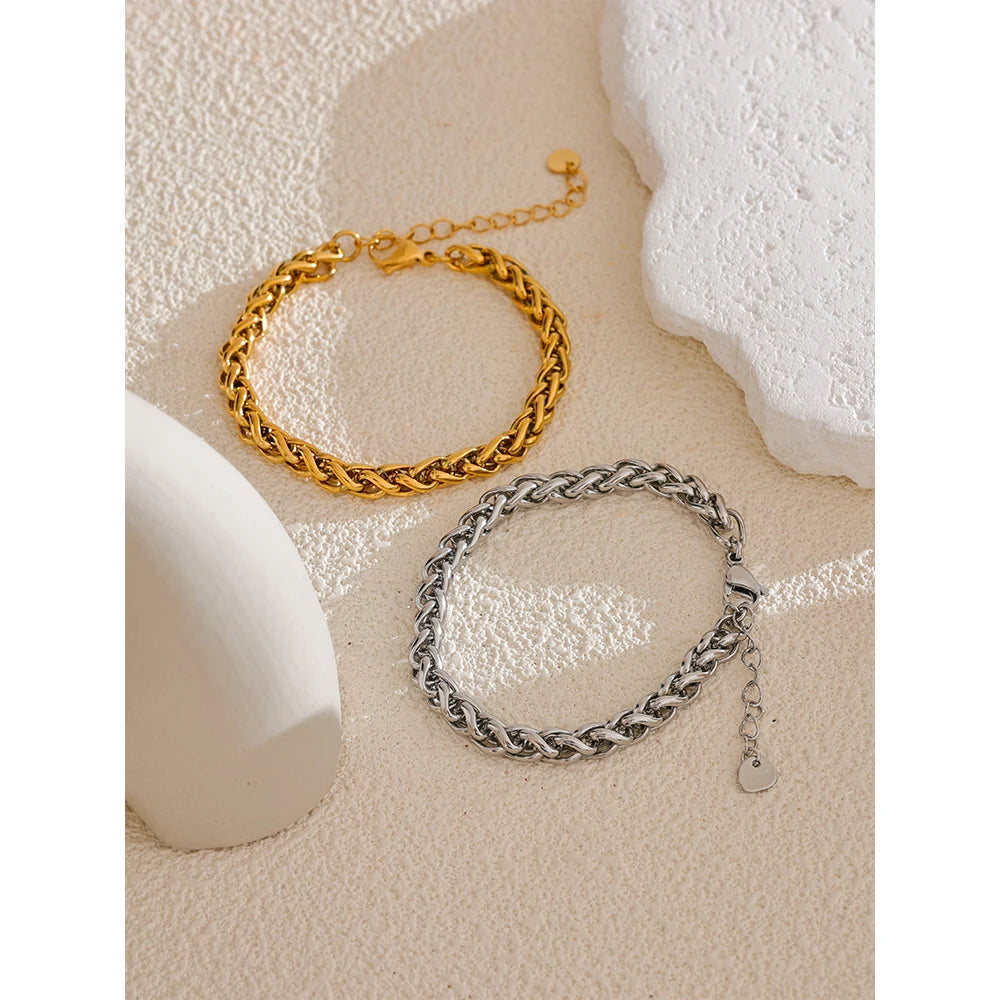 Sda7b617da4854a4499aff6073af2eb27j